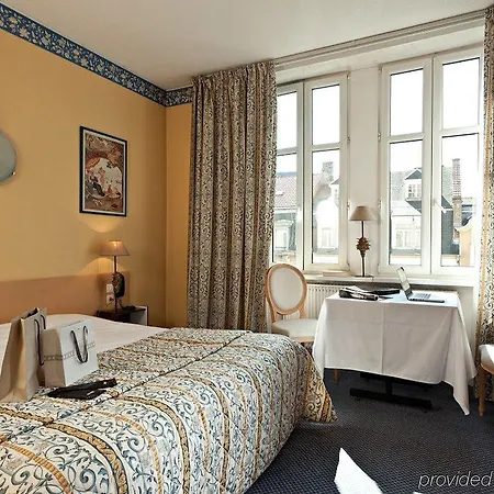 Отель The Originals Boutique, Des Princes, Centre 3*