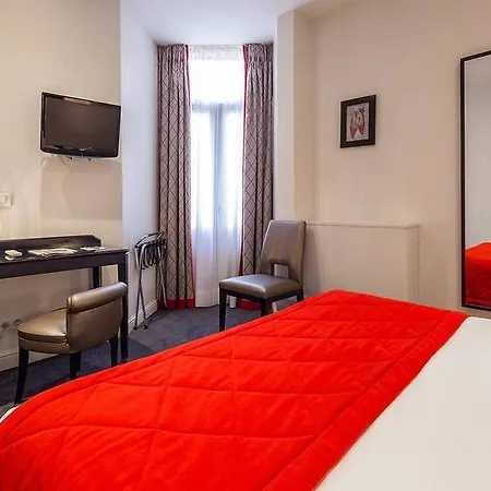 Отель The Originals Boutique, Des Princes, Centre 3*